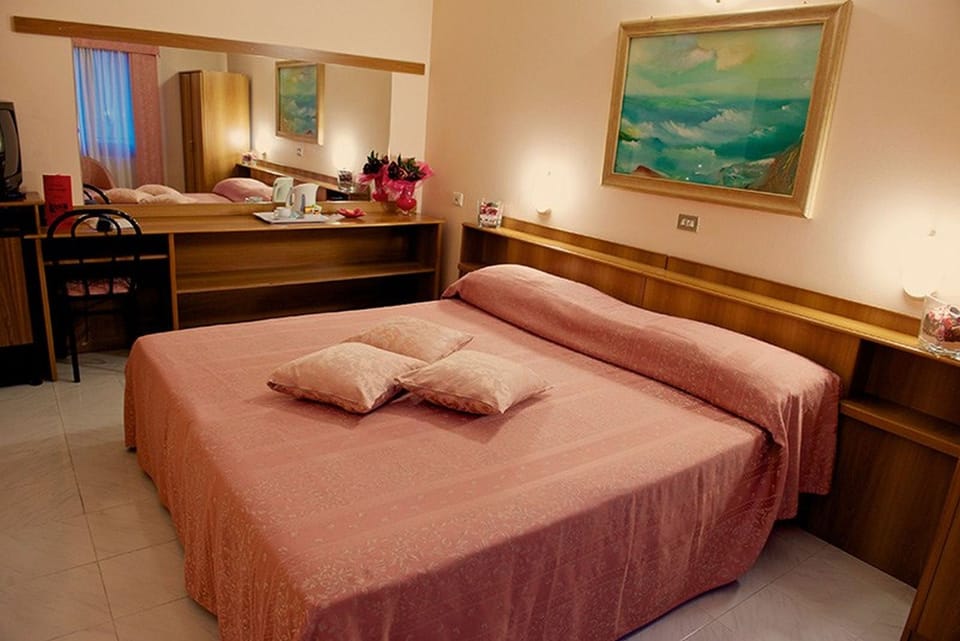 Minibar, desk, iron/ironing board, free WiFi