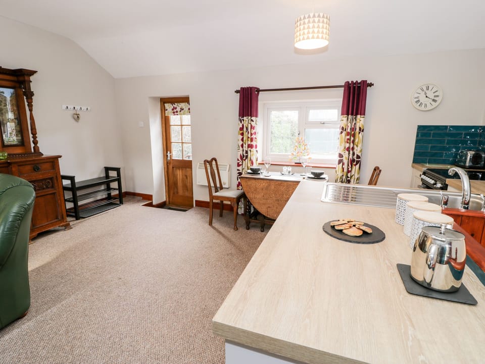 Cottage | Interior