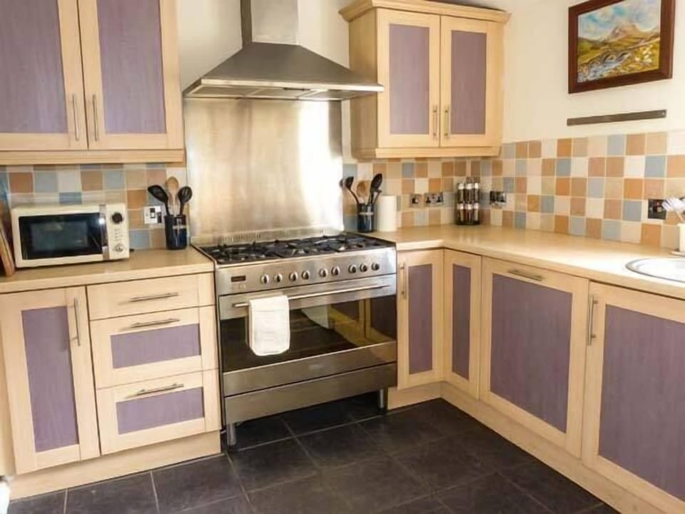 Cottage | Interior