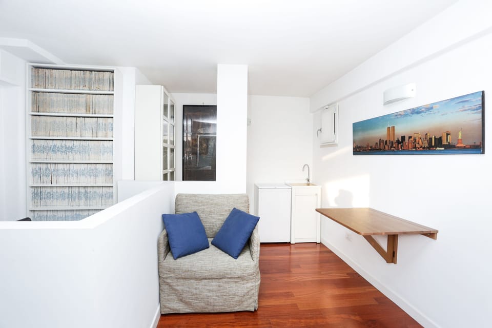 Apartment, 2 Bedrooms | Living area | TV