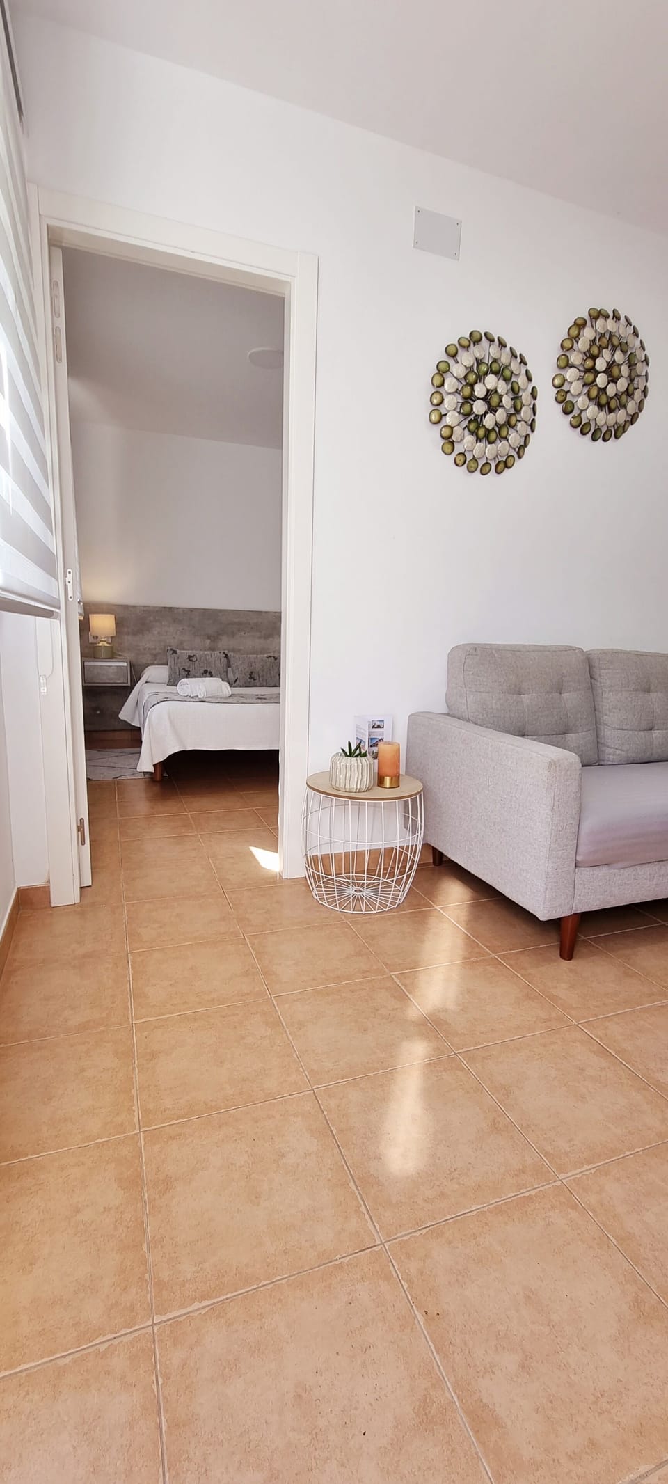 Junior Studio | Living area | TV