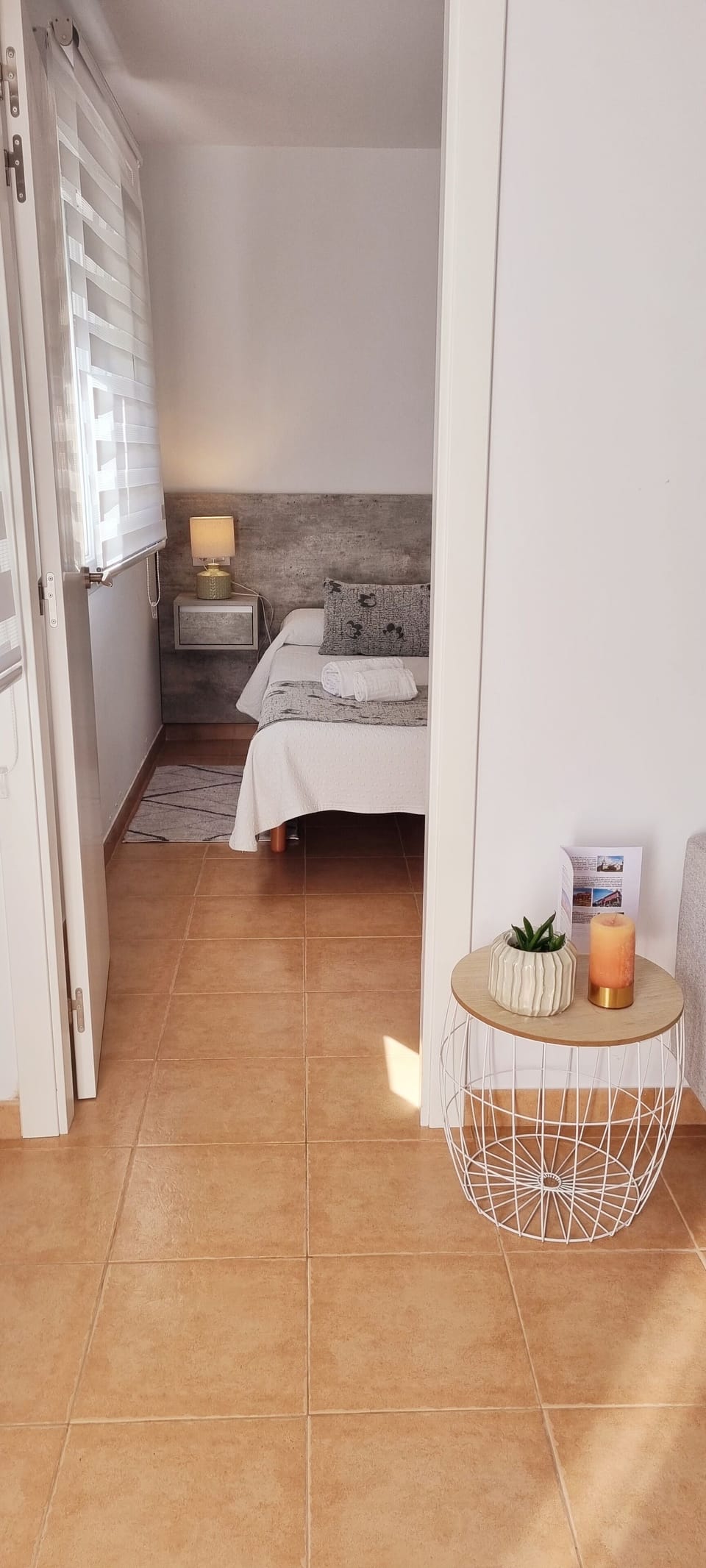 Junior Studio | Living area | TV