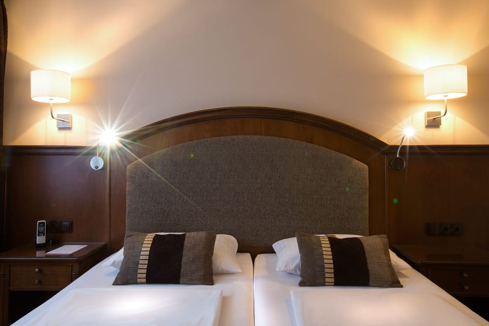 Standard Double Room | Living area | Flat-screen TV