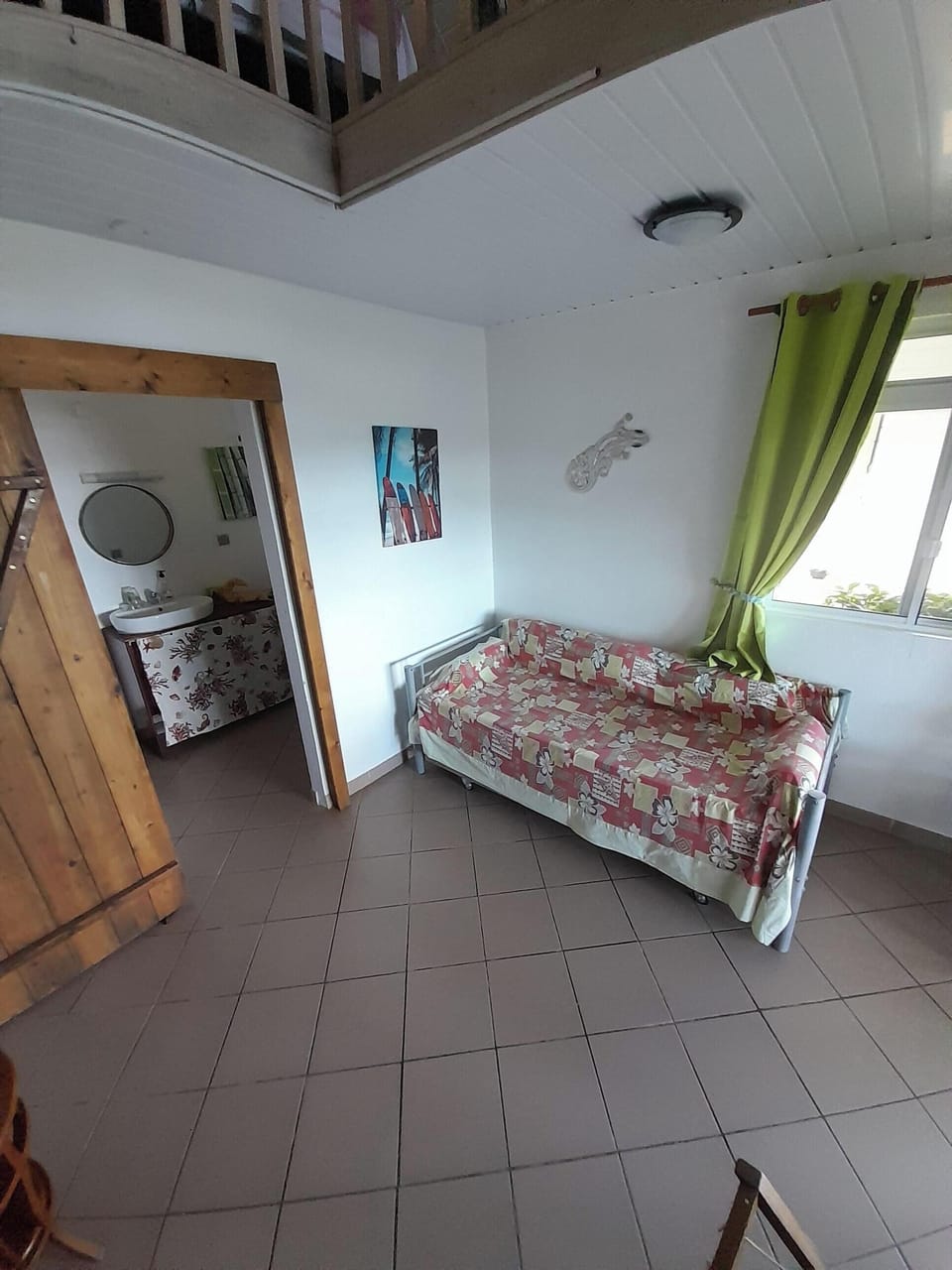 Classic House, Multiple Beds, Air conditioning, Lagoon View | Living area | Table tennis