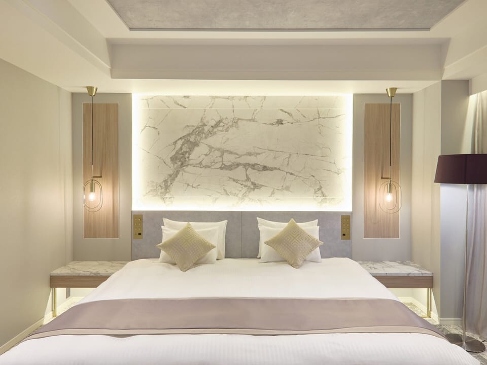 Deluxe King Room (40sqm) separate bath and toilet - Non-Smoking | In-room safe, blackout drapes, iron/ironing board, bed sheets