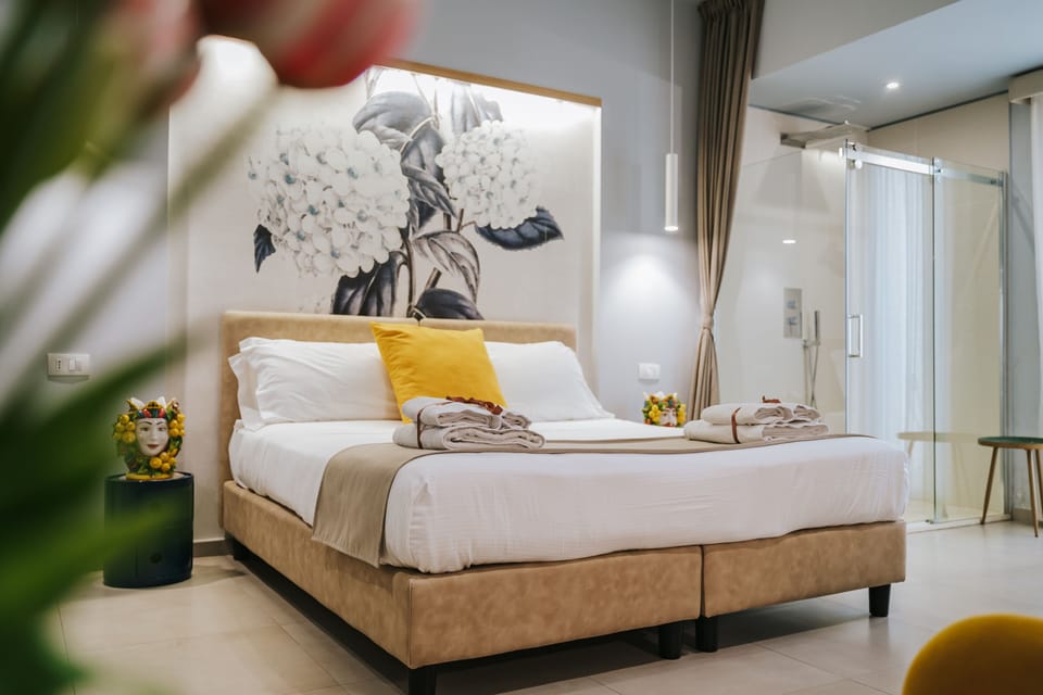 Junior Suite | Frette Italian sheets, premium bedding, memory foam beds