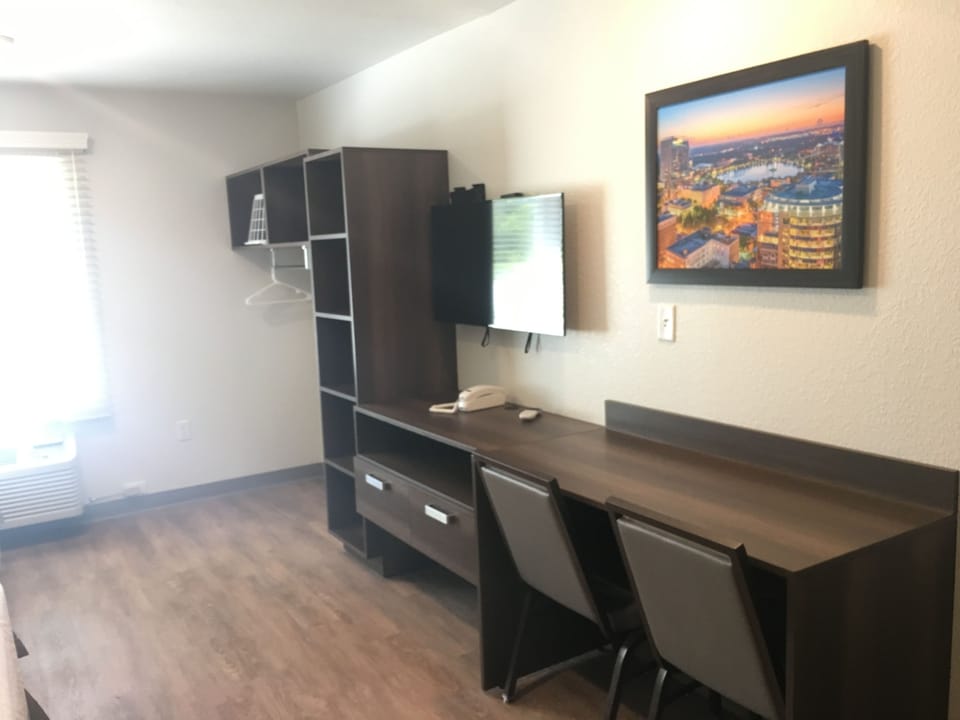 1 bedroom, hypo-allergenic bedding, individually furnished, desk