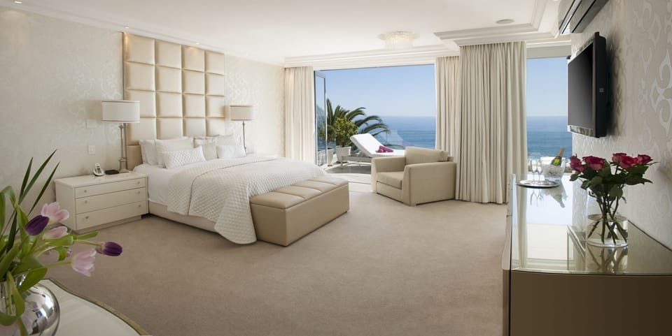 Premium Penthouse | Premium bedding, minibar, in-room safe, desk