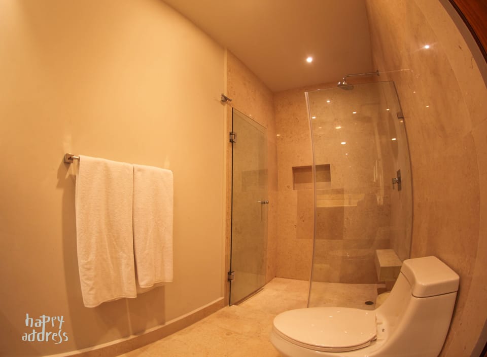 2 bedrooms, in-room safe, free WiFi, bed sheets