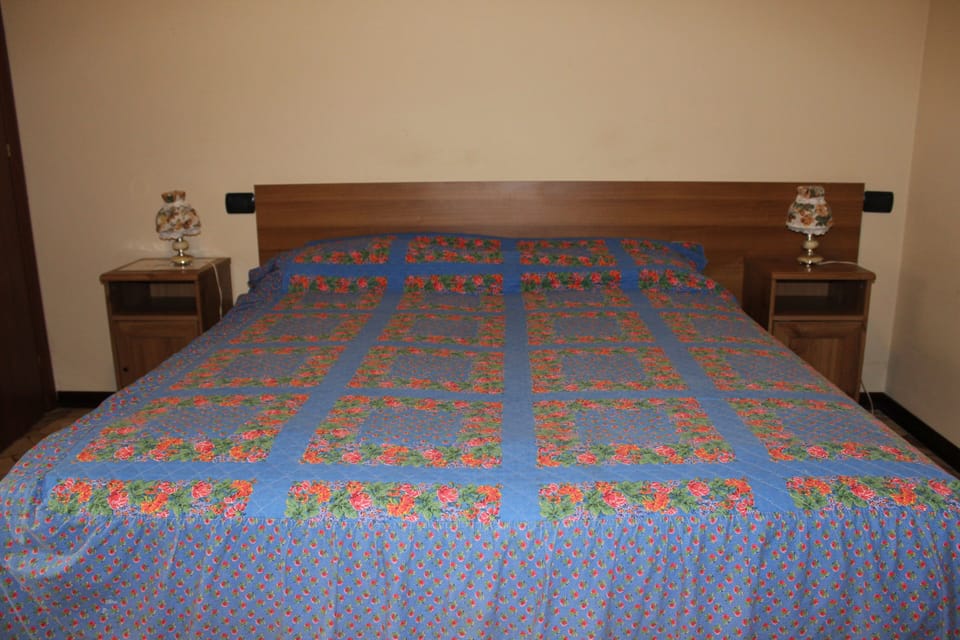 Deluxe Quadruple Room | Free WiFi, bed sheets