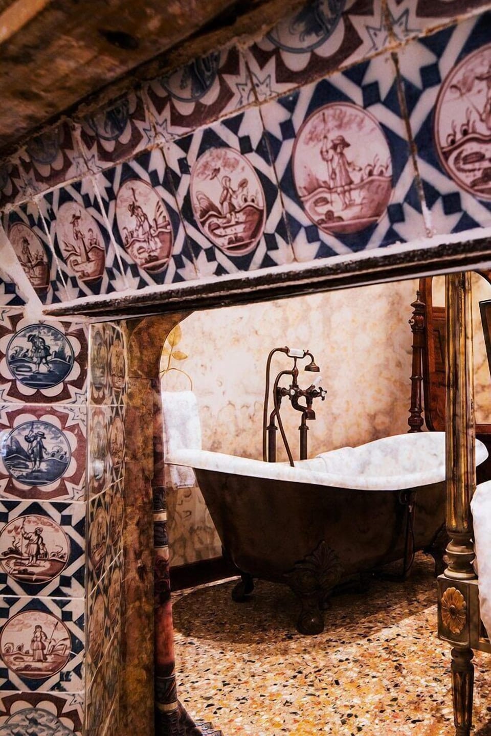 Private spa tub
