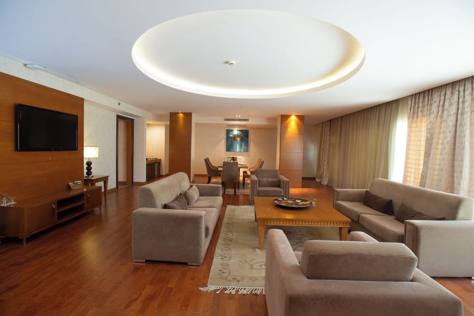Premium bedding, Select Comfort beds, minibar, in-room safe