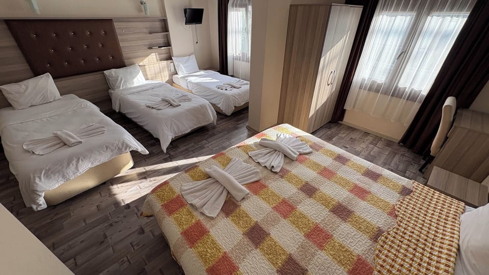 Family Room | Free WiFi, bed sheets