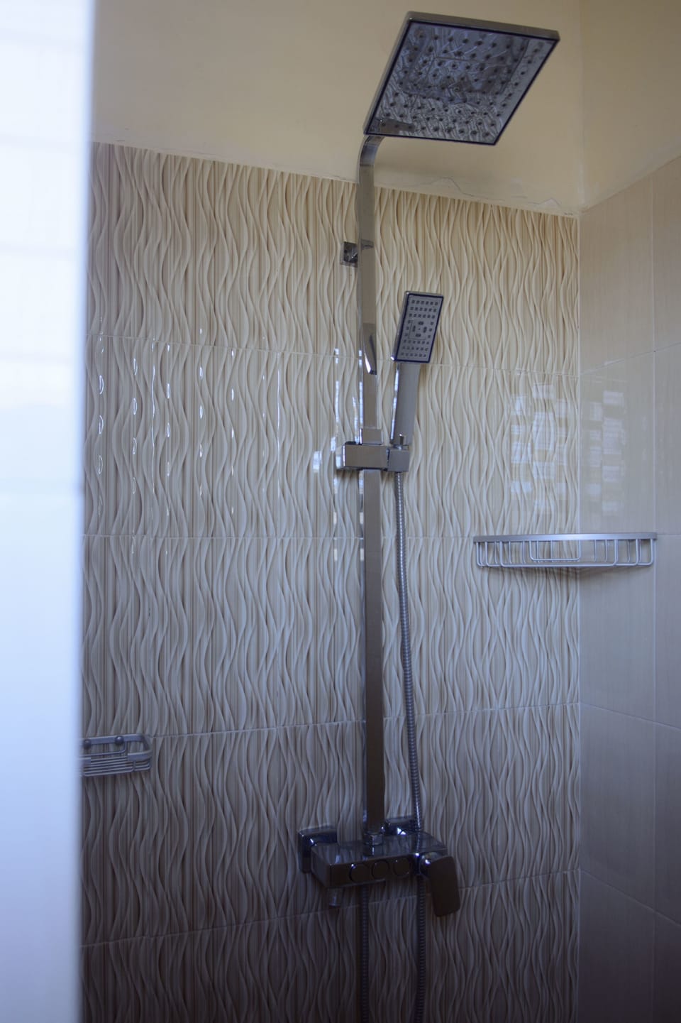 Comfort Double Room | Bathroom | Shower, towels