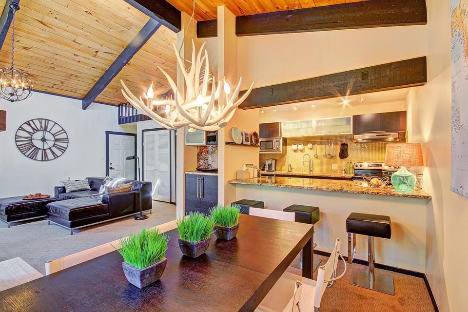 Condo, 2 Bedrooms | Private kitchen | Fridge, microwave, oven, dishwasher
