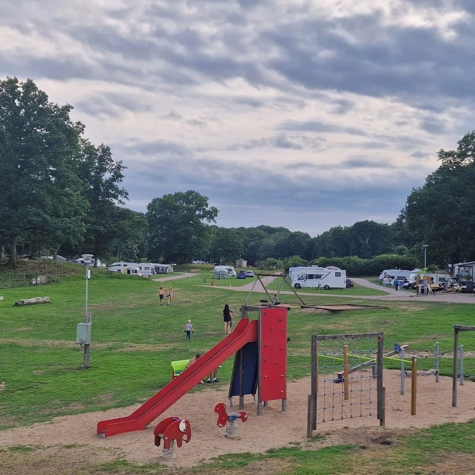 Grottbyn - Skånes Djurparks Camping Hotel in Skåne County