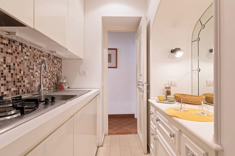 Apartment, 1 Bedroom | Private kitchen | Fridge, microwave, oven, stovetop