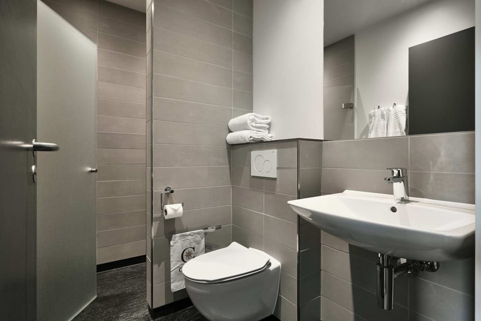 Shower, towels, soap, shampoo