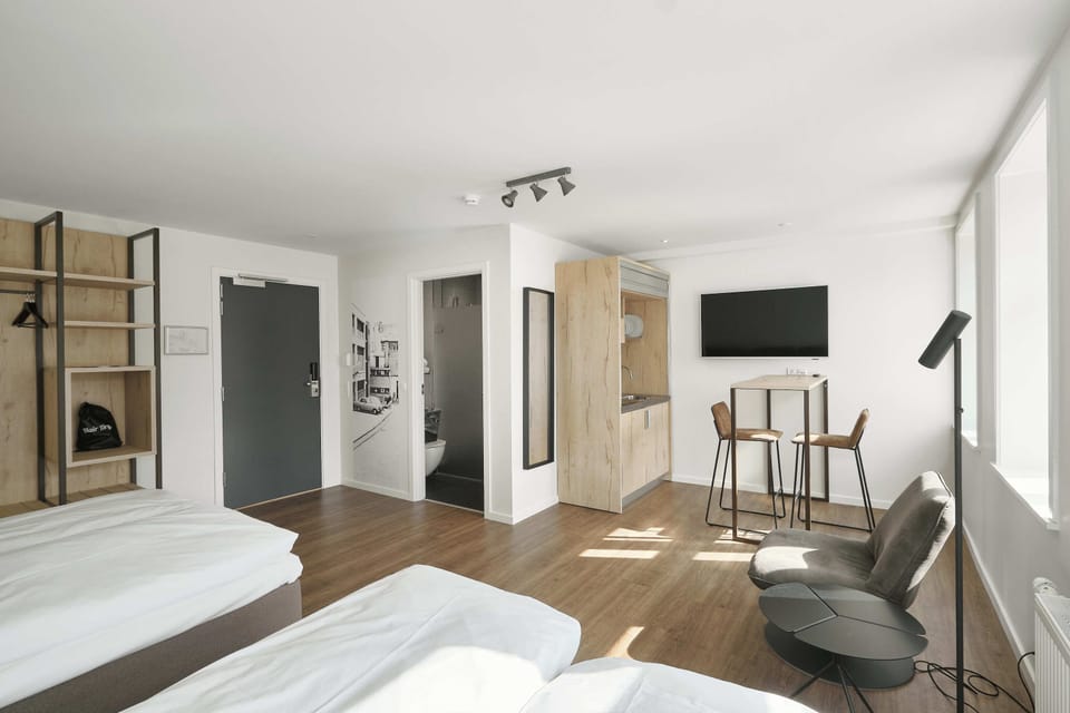 Hotelapartment | Individually decorated, individually furnished, desk, free WiFi