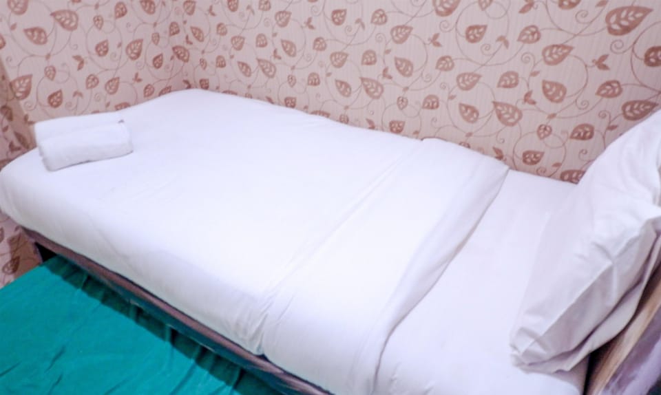Room | 2 bedrooms, free WiFi, bed sheets