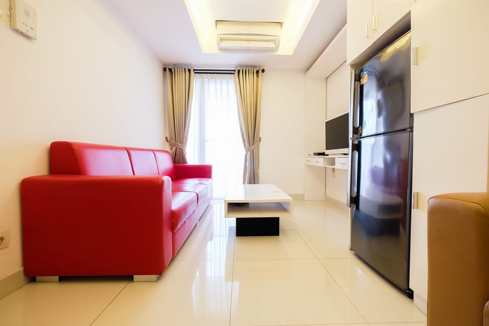 Room | Living area | TV