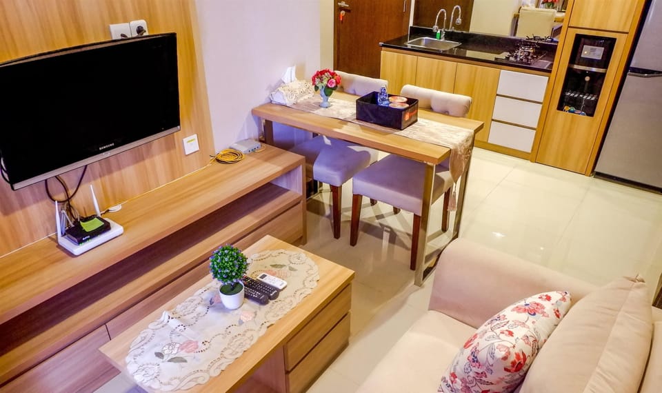 Room | Living area | TV