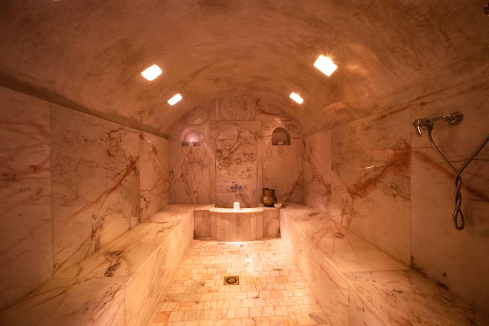 Steam room 