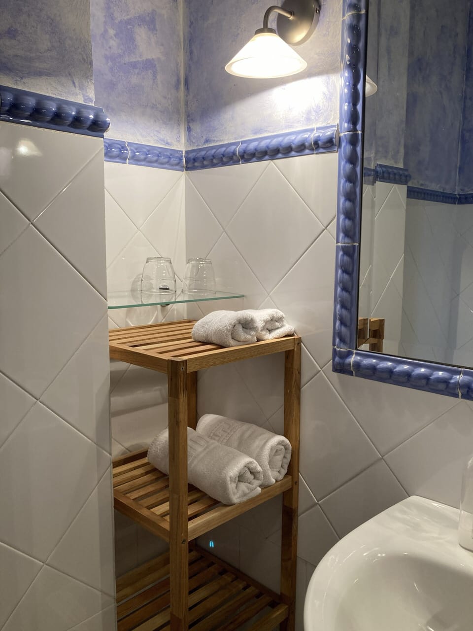 Twin Room | Bathroom | Deep soaking tub, towels