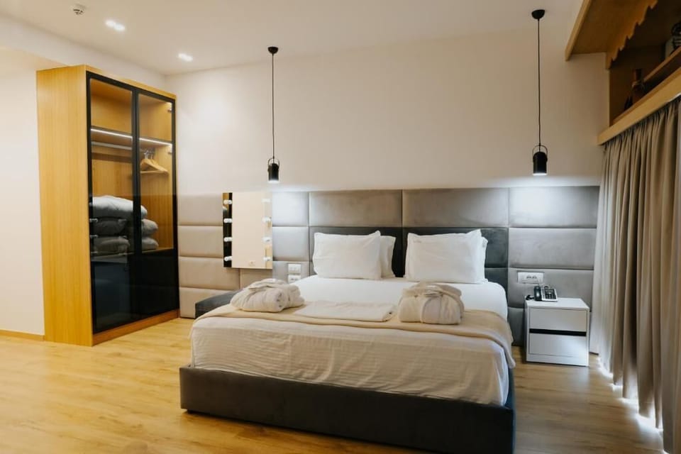 Suite | Frette Italian sheets, premium bedding, down comforters, pillowtop beds