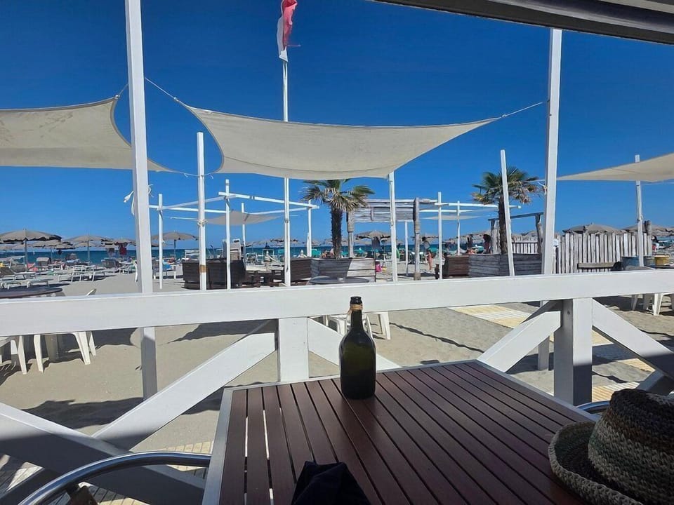Beach bar