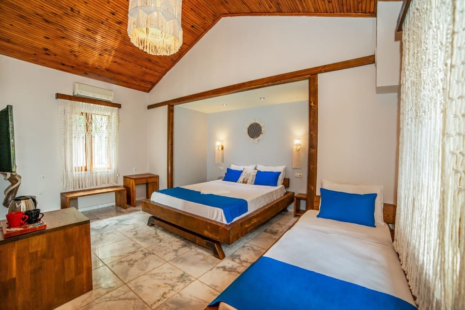 Standard Room, Garden Area | Premium bedding, minibar, in-room safe, soundproofing