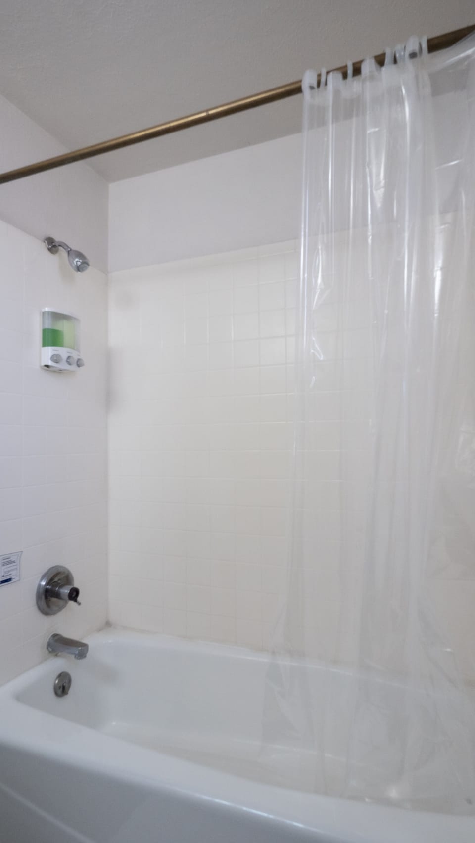 Basic Double Room | Down comforters, iron/ironing board (on request), WiFi (free)