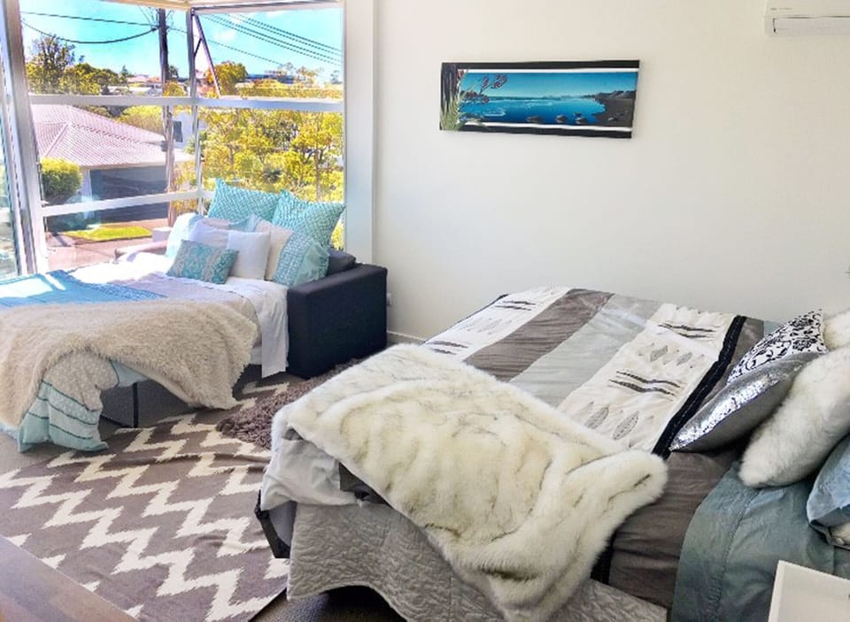 Classic Double Room, Connecting Rooms, Sea View | Individually decorated, individually furnished, desk, soundproofing