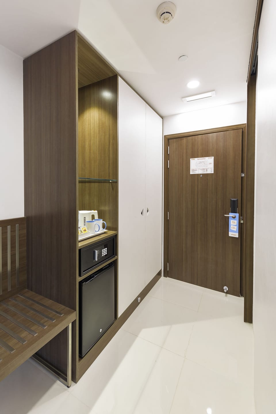 In-room safe, desk, laptop workspace, free WiFi