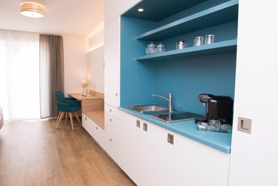Fridge, microwave, stovetop, electric kettle