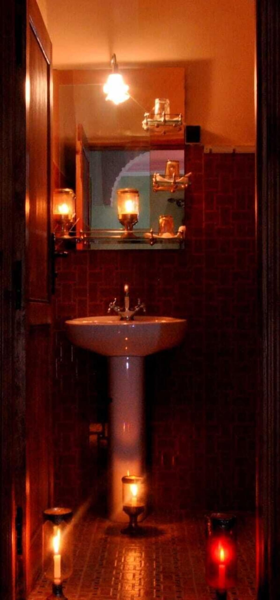 Bathroom sink