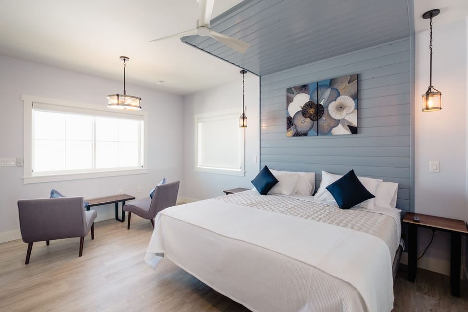 Vinifera Suite | Egyptian cotton sheets, premium bedding, memory foam beds