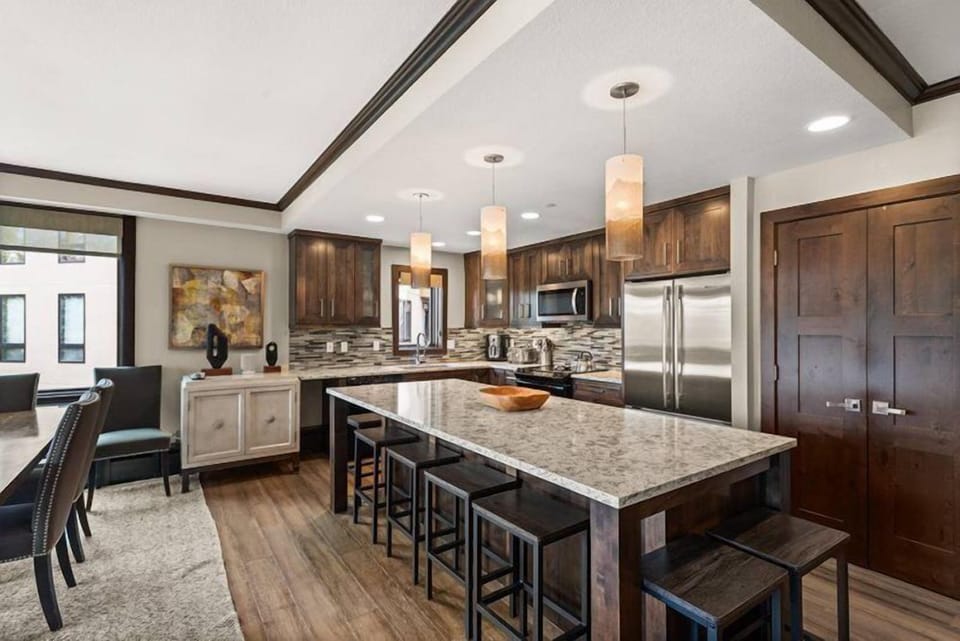 Condo, 3 Bedrooms, Non Smoking | In-room dining