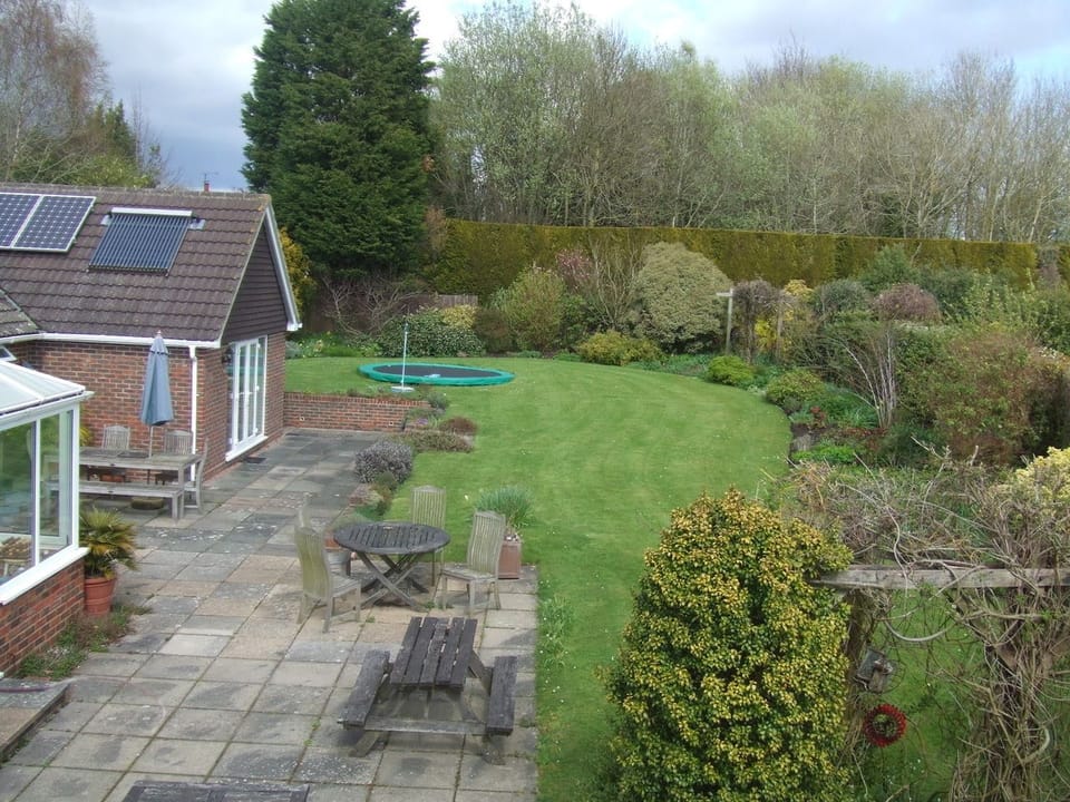 Courtlands Nurseries B&B Bed and Breakfast in Mid Sussex District
