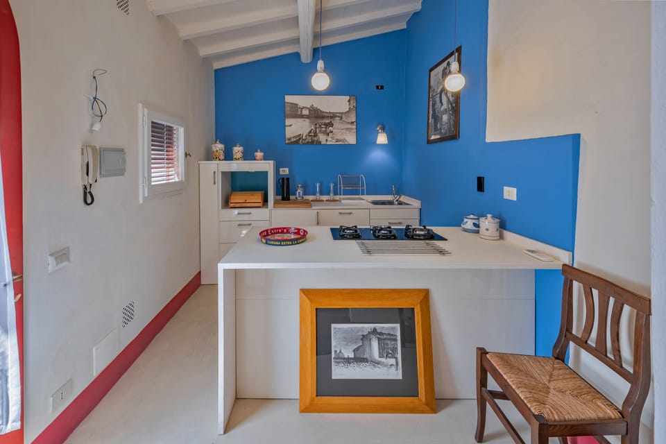 Comfort Apartment, 1 Bedroom | Private kitchen | Fridge, coffee/tea maker, electric kettle