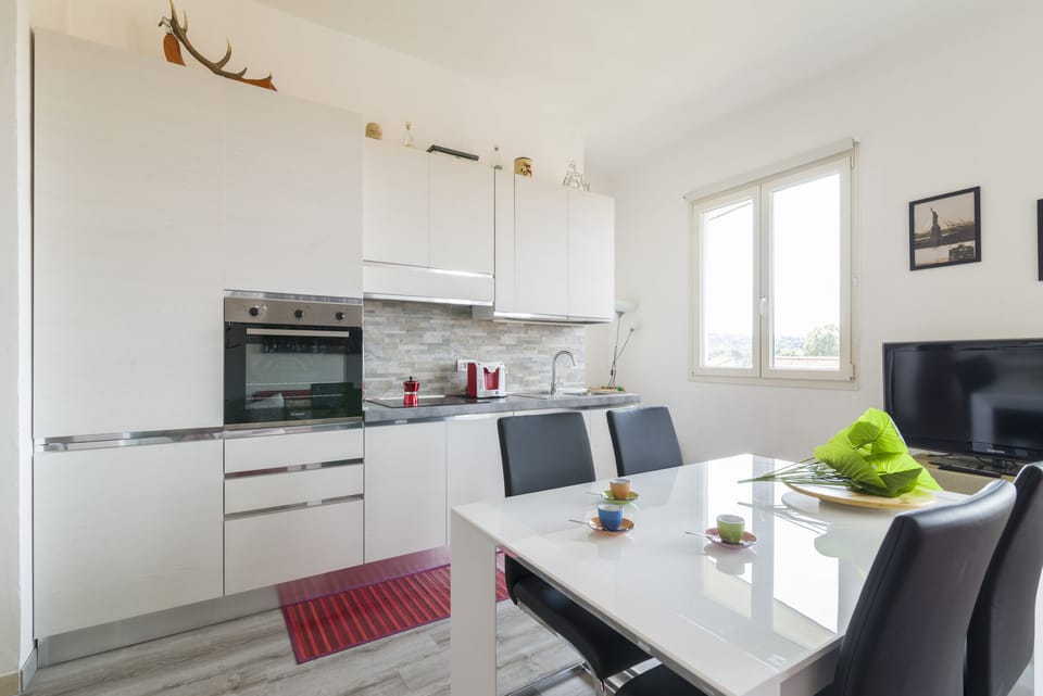 Apartment, 2 Bedrooms | Private kitchenette | Full-size fridge, microwave, oven, stovetop