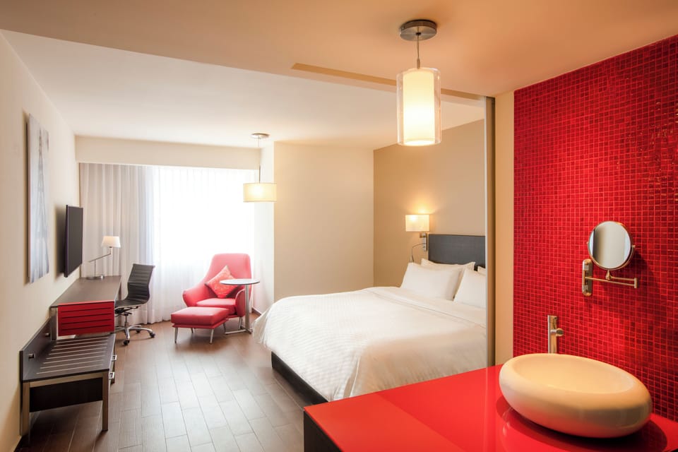 Superior Room, 1 King Bed | In-room safe, desk, blackout drapes, iron/ironing board