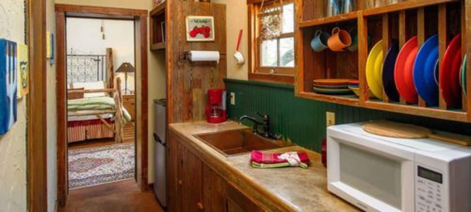 Fridge, microwave, coffee/tea maker, toaster oven