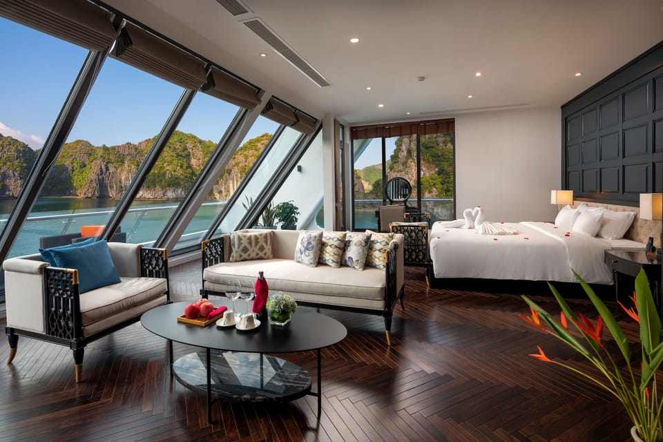 Presidential Suite (Private Sun Terrace) | Minibar, in-room safe, desk, soundproofing