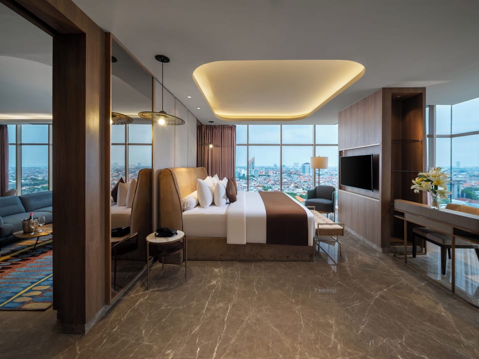 Grand Room, 1 Bedroom, Non Smoking, City View | Premium bedding, minibar, in-room safe, soundproofing