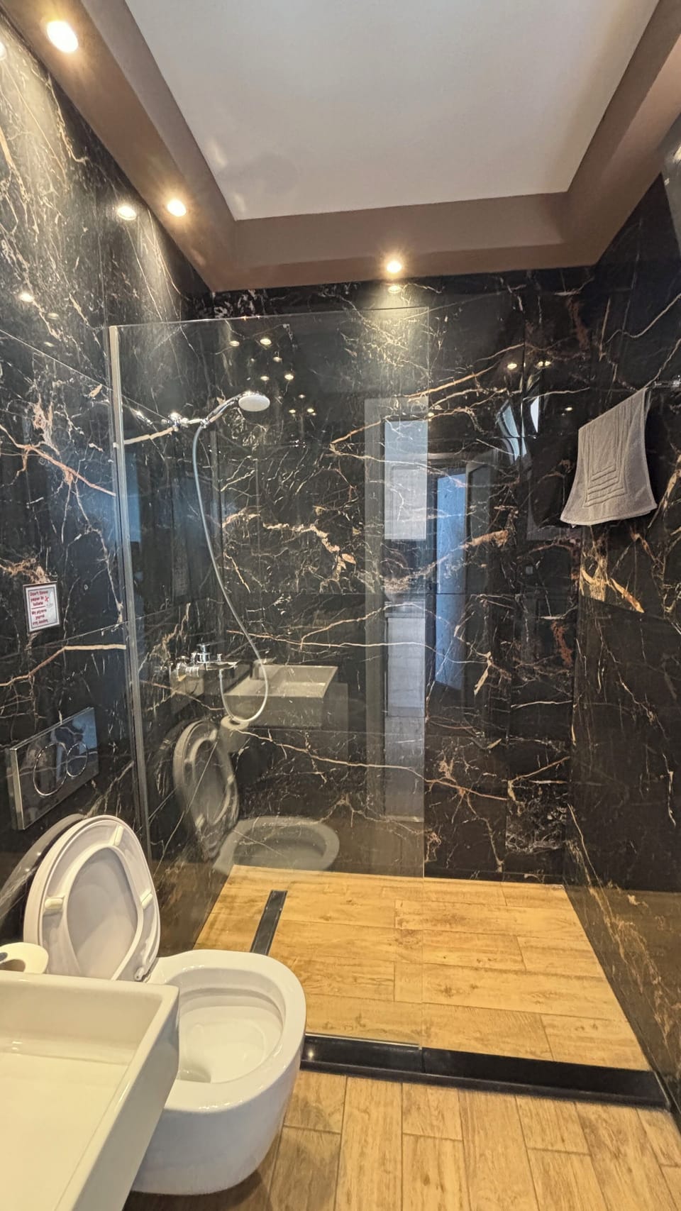 Superior Studio (3 adults) | Bathroom | Shower, hair dryer, towels