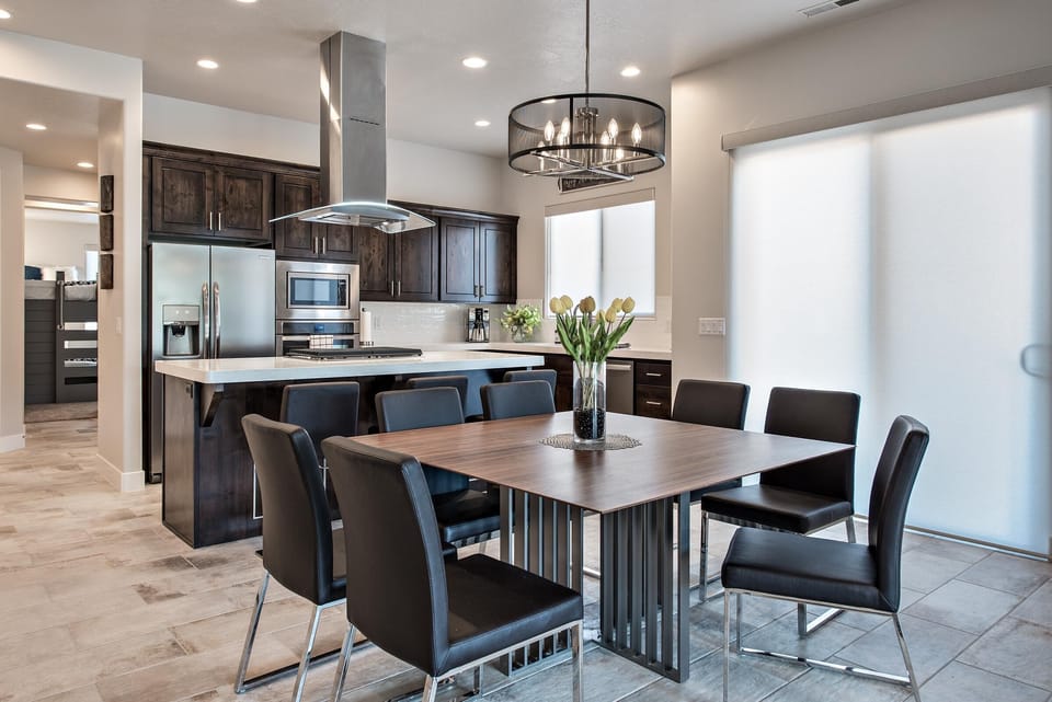 House, Multiple Beds, Mountain View (Villa On The 18th) | Dining