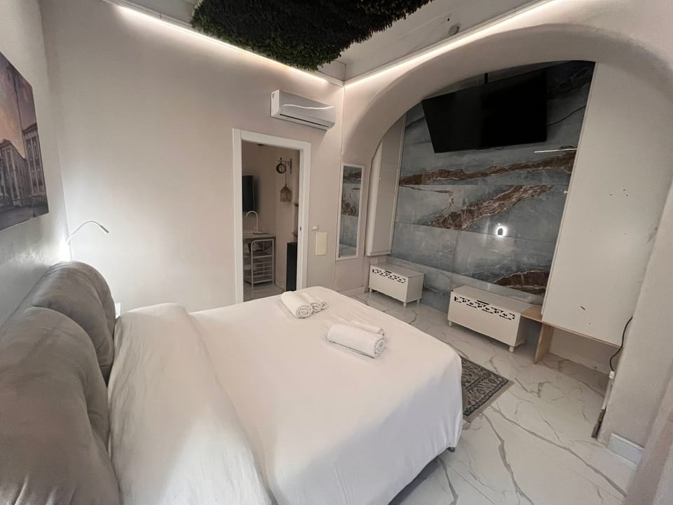 Luxury Suite | 1 bedroom, Frette Italian sheets, premium bedding, down comforters