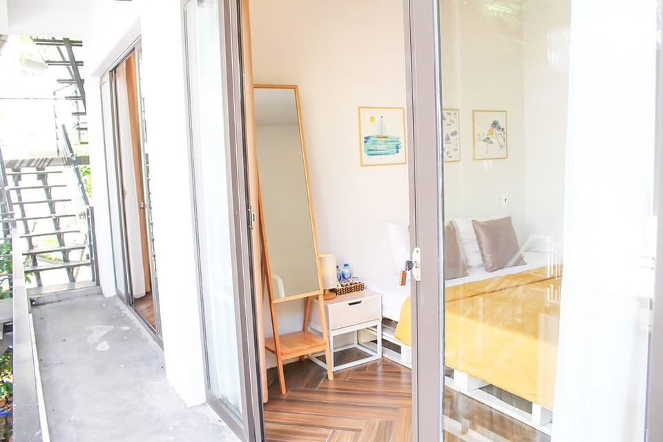 Standard Double Room, 1 King Bed | Desk, blackout drapes, soundproofing, free WiFi