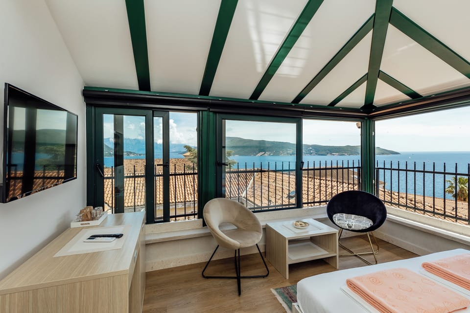 Deluxe Double Room, Bay View | Desk, laptop workspace, iron/ironing board, free WiFi